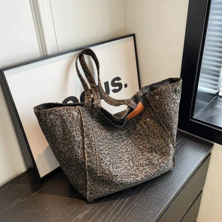 Stylish Handbag with Leopard Print - WildElegance-Black-Nora Luxe