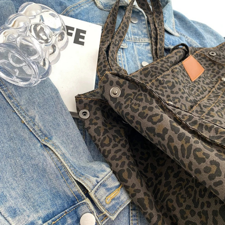 Stylish Handbag with Leopard Print - WildElegance-Black-Nora Luxe