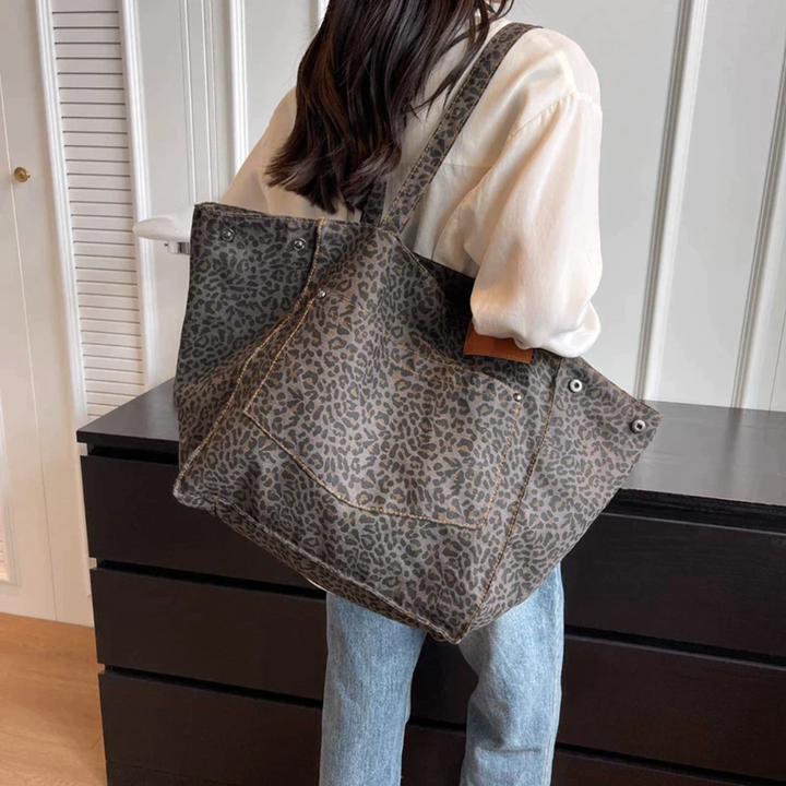 Stylish Handbag with Leopard Print - WildElegance-Black-Nora Luxe