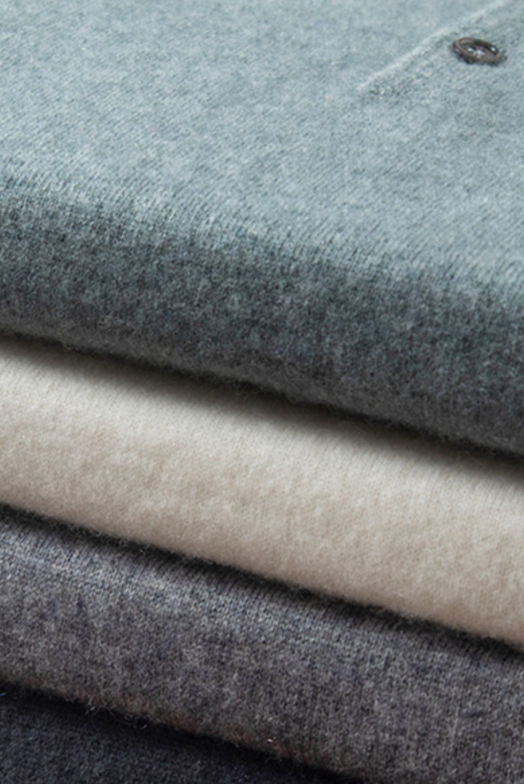Stylish men's polo made from cashmere-merino wool – Levano-S-Nora Luxe
