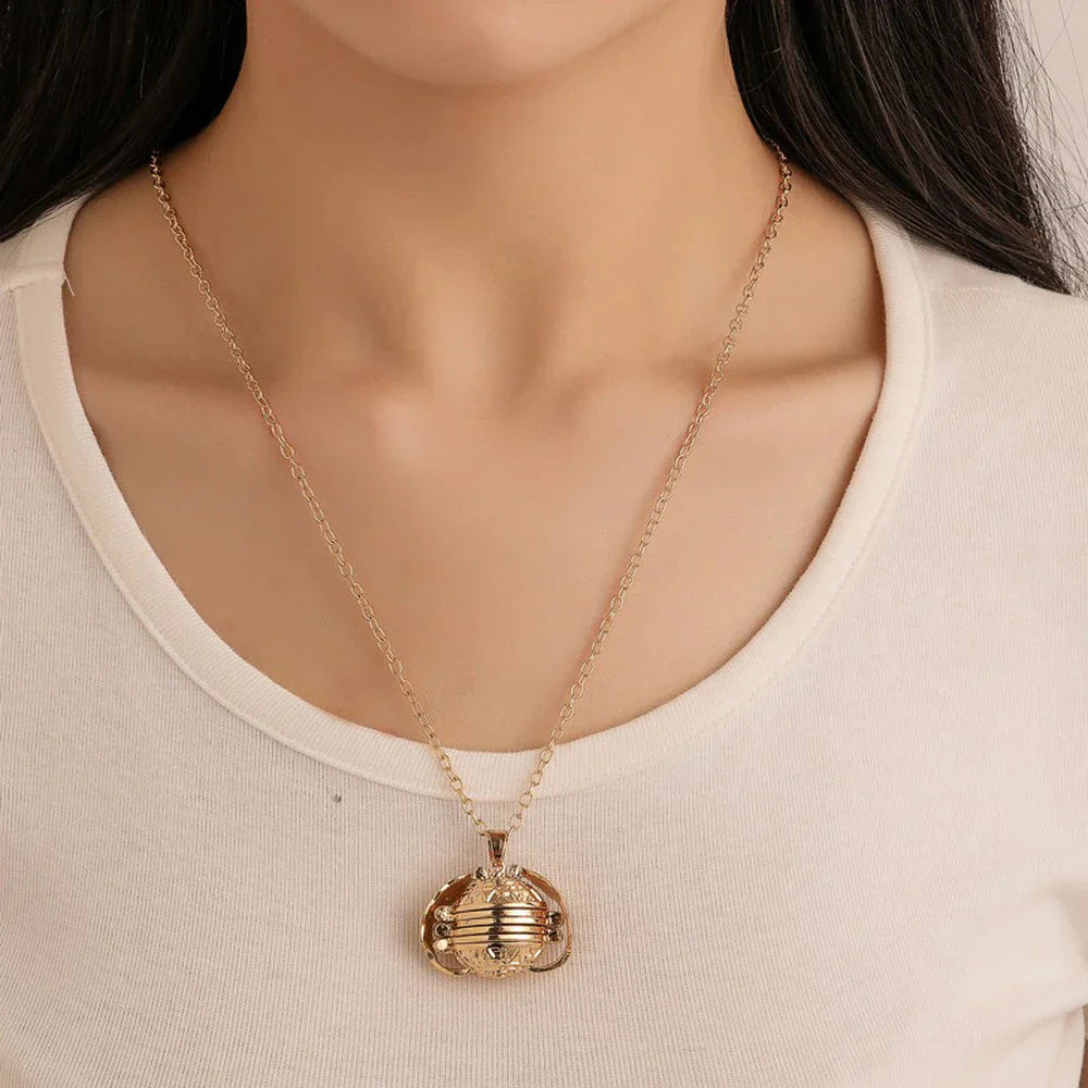 Stylish Multi-Layer Photo Locket Necklace-Antique silver-Nora Luxe