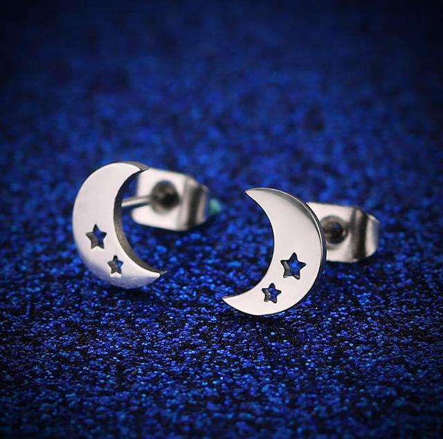 Stylish Punk Stud Earrings | Bold Fashion Statement-Gold-Nora Luxe