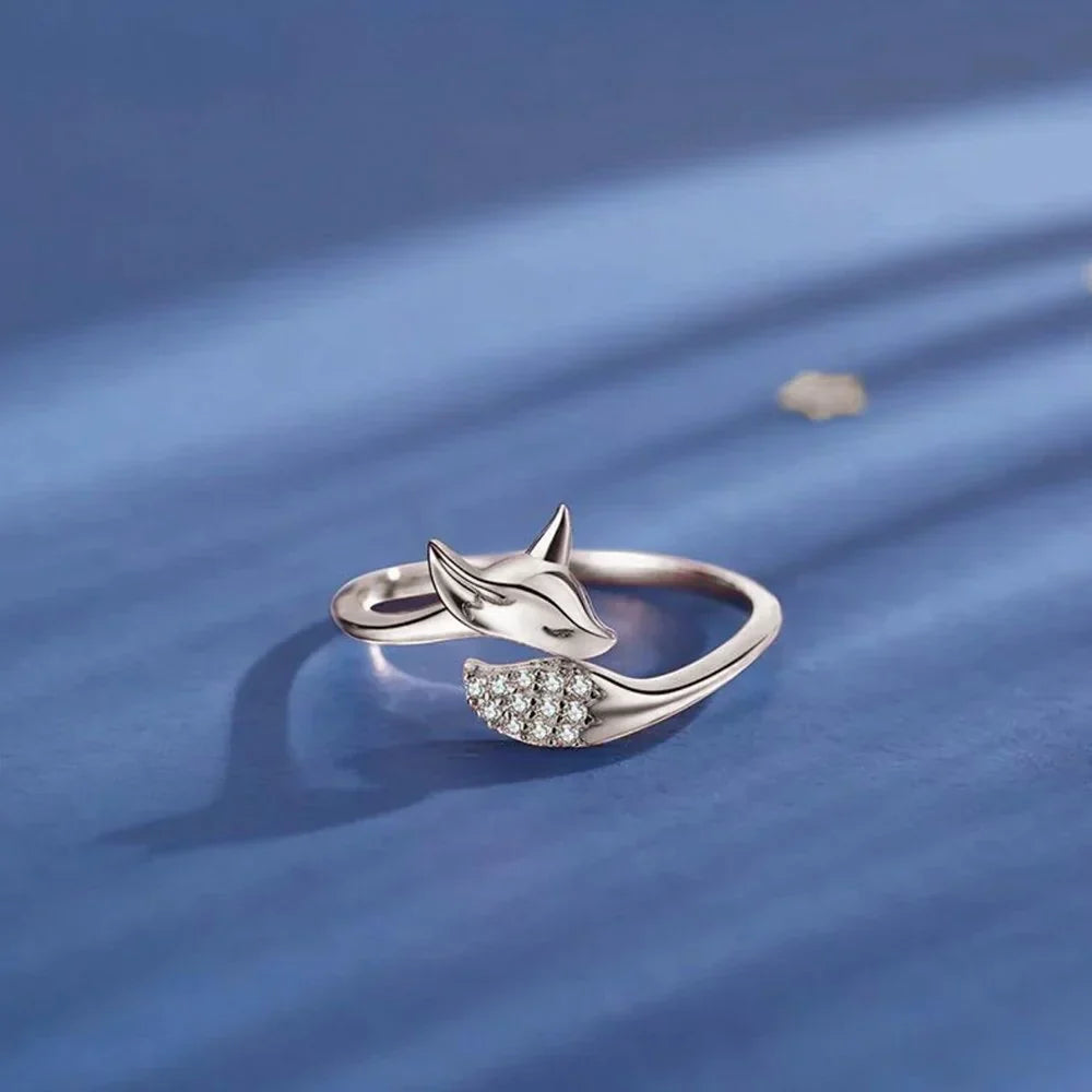 Stylish Silver Fox Ring - Renara-Silver-5-Nora Luxe