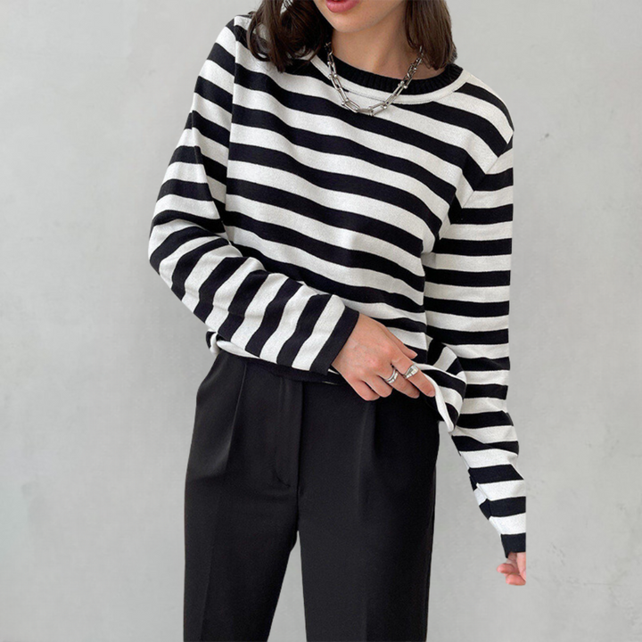 Stylish Striped T-Shirt Made of Lightweight Fabric - StreifenLeicht-Black-S-Nora Luxe