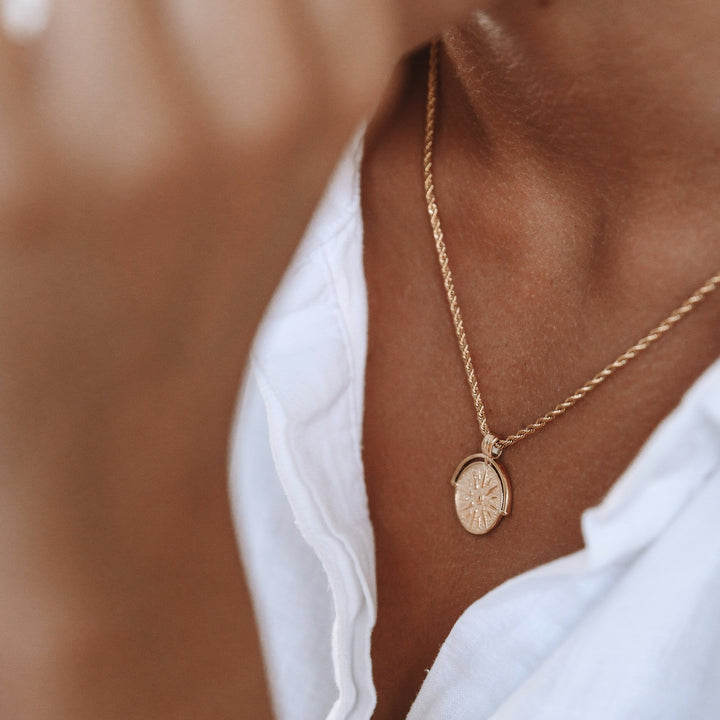 Stylish Sun Pendant Necklace - Aurora-Gold-Nora Luxe