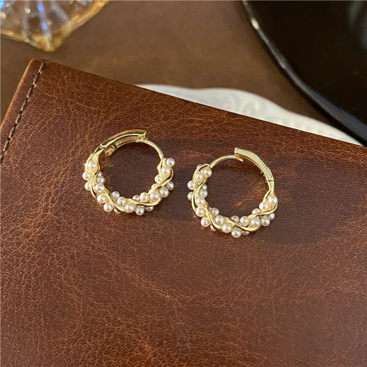 Subtle Pearl Earrings - Isla-Nora Luxe