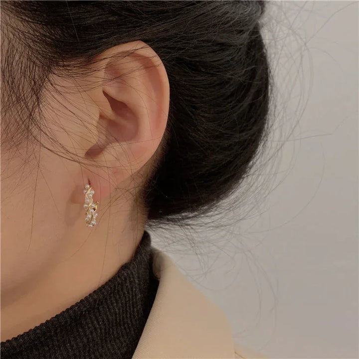 Subtle Pearl Earrings - Isla-Nora Luxe