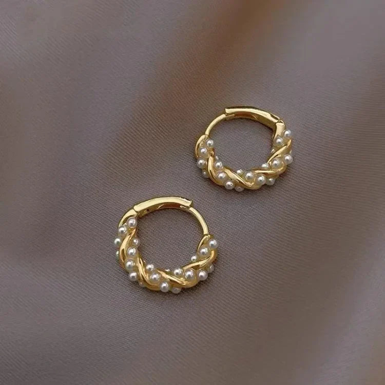 Subtle Pearl Earrings - Isla-Nora Luxe