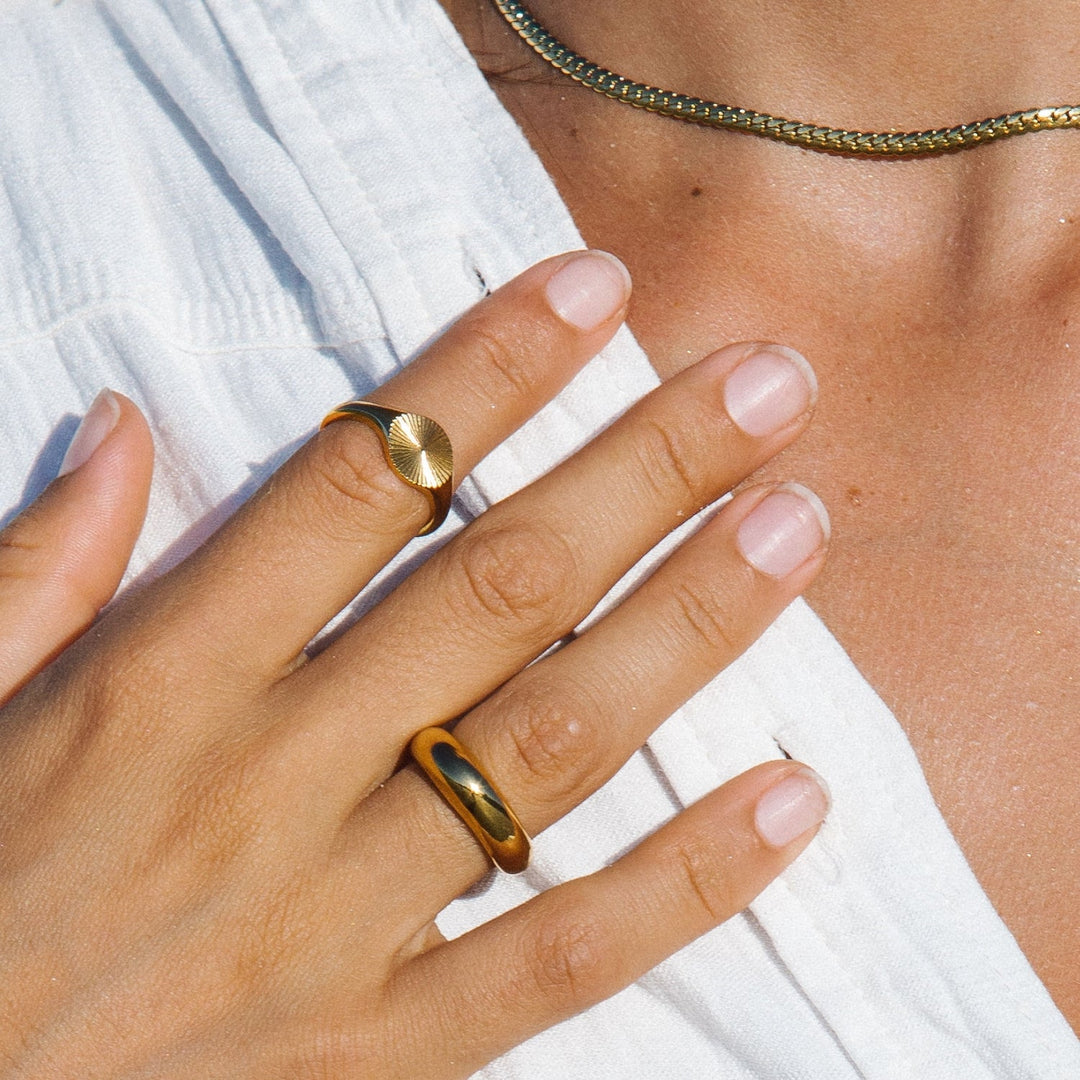 Sun Signet Ring - Solara-5-Gold-Nora Luxe