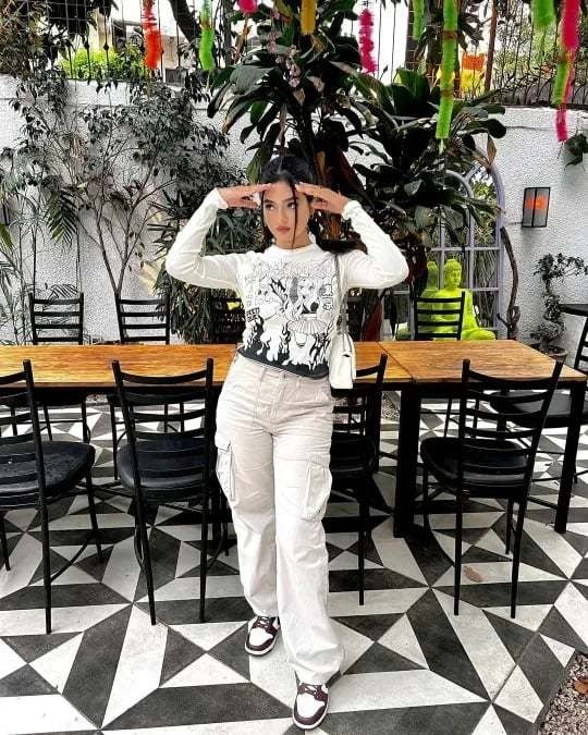 Trendy Ladies Cargo Jeans - Nova-White-XS-Nora Luxe