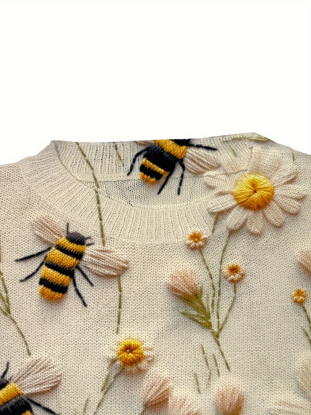 Trendy Ladies Sweater with Bee Pattern - Sophie-Apricot-S-Nora Luxe