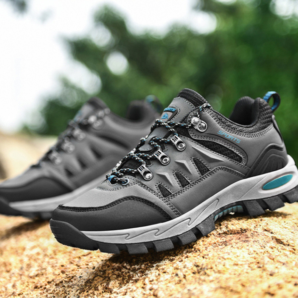 Trendy Outdoor Hiking Shoes - PeakTrail-3.5-Green-Nora Luxe