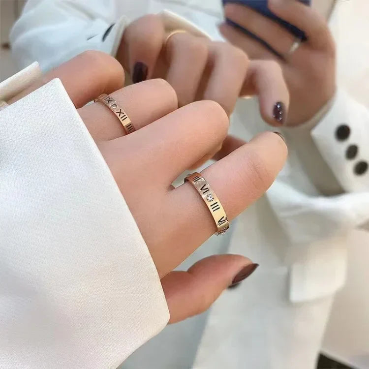 Trendy Roman Numeral Ring - Aurielle-5-Rose gold-Nora Luxe