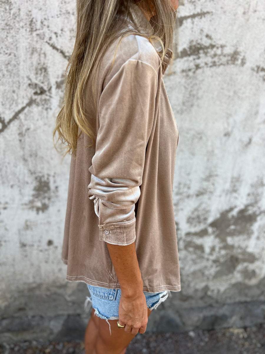 Trendy Velvet Blouse with Long Sleeves - Clara-Pink-S-Nora Luxe