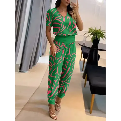 Trendy women's jumpsuit with short sleeves & wide legs – Alina-Green-S-Nora Luxe