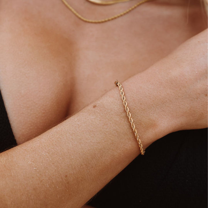 Twisted Link Bracelet - Sienna-Gold-Nora Luxe