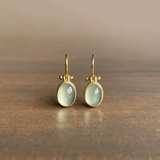 Vintage Earrings with Green Moonstone - Elina-Nora Luxe