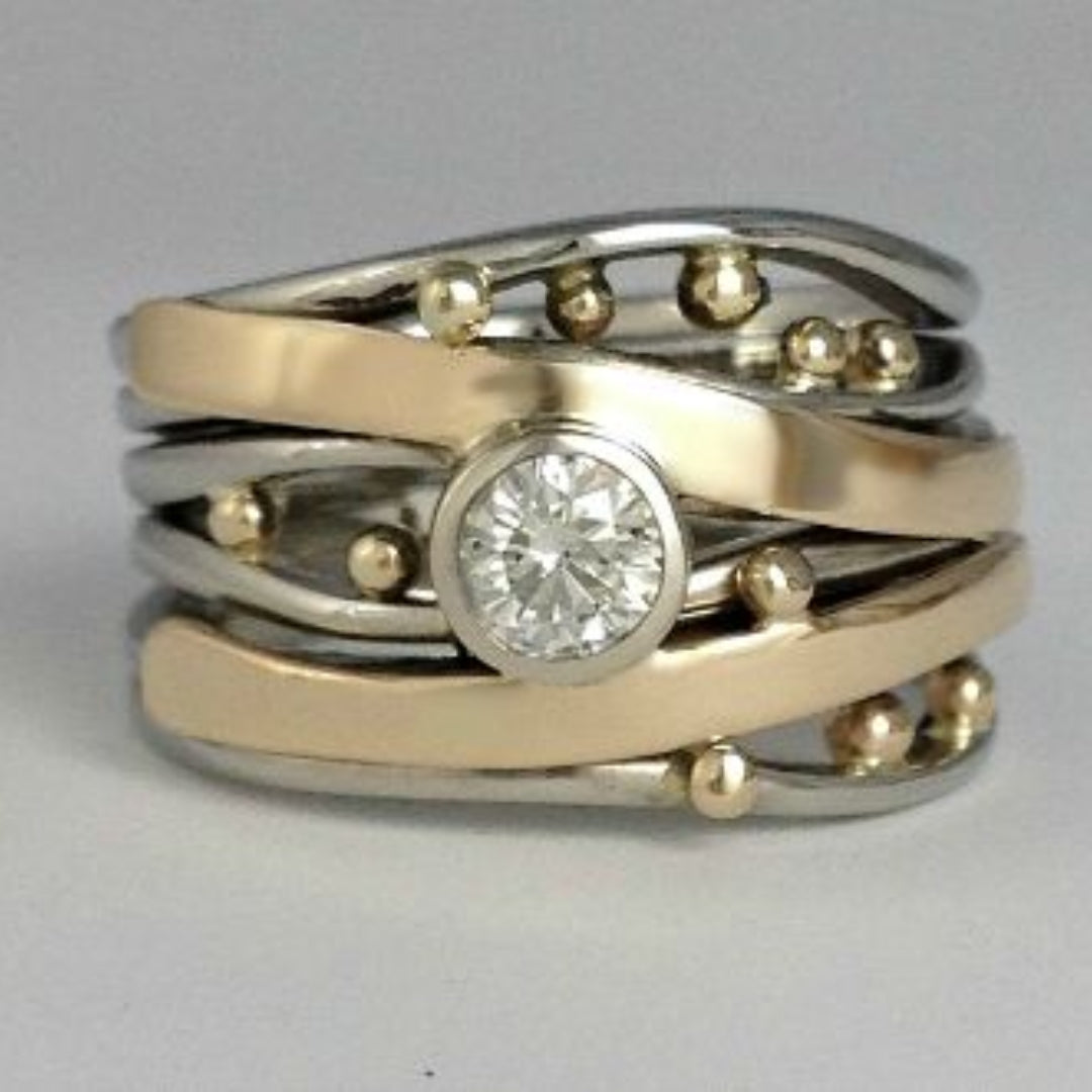 Vintage Gold Ring with Inlaid Zirconia - Ameline-6-Nora Luxe