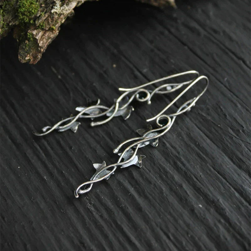 Vintage Leaf Silver Earrings-Nora Luxe