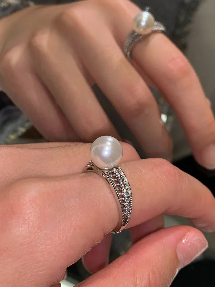 Vintage Openwork Pearl Ring - Elara-Black-Nora Luxe