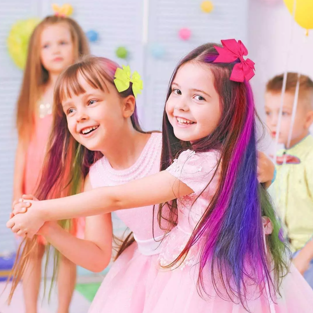 Washable Hair Chalk Comb – Fun Temporary Hair Color-Blue-Yellow-Purple-Red-Green-Pink-Nora Luxe