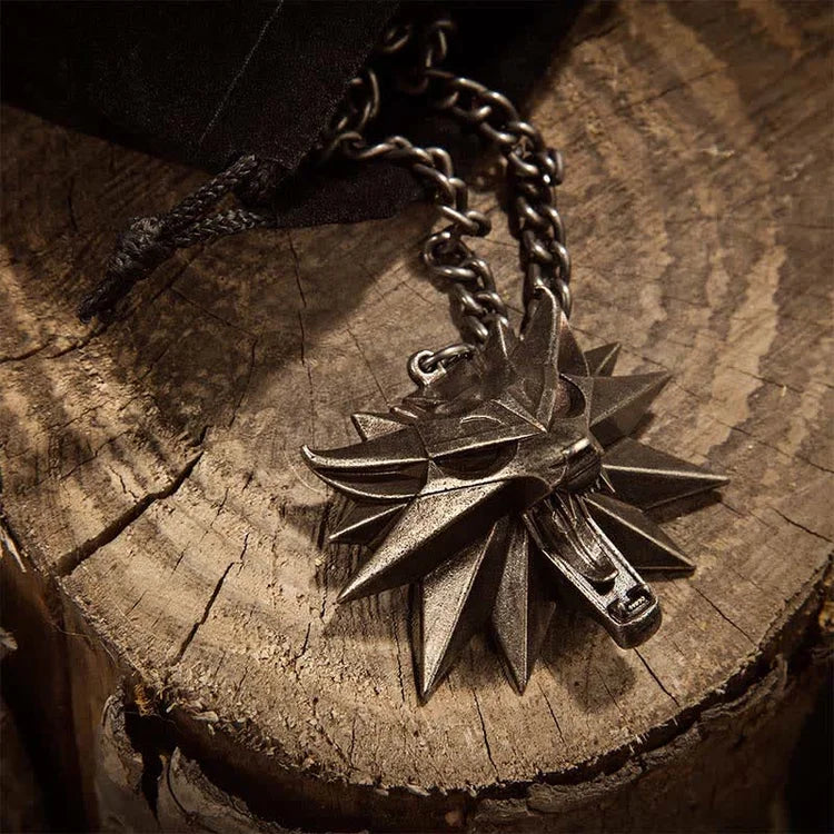 WOLF HUNT LOCKET NECKLACE-Red Eyes-Nora Luxe