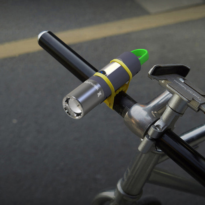 Zoomable LED Flashlight - LumaZoom-Nora Luxe